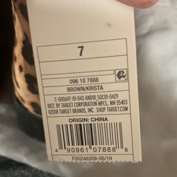 A NEW DAY Ellie Chelsea Leopard Print Faux Suede Boots Size 7 - Picture 5 of 5